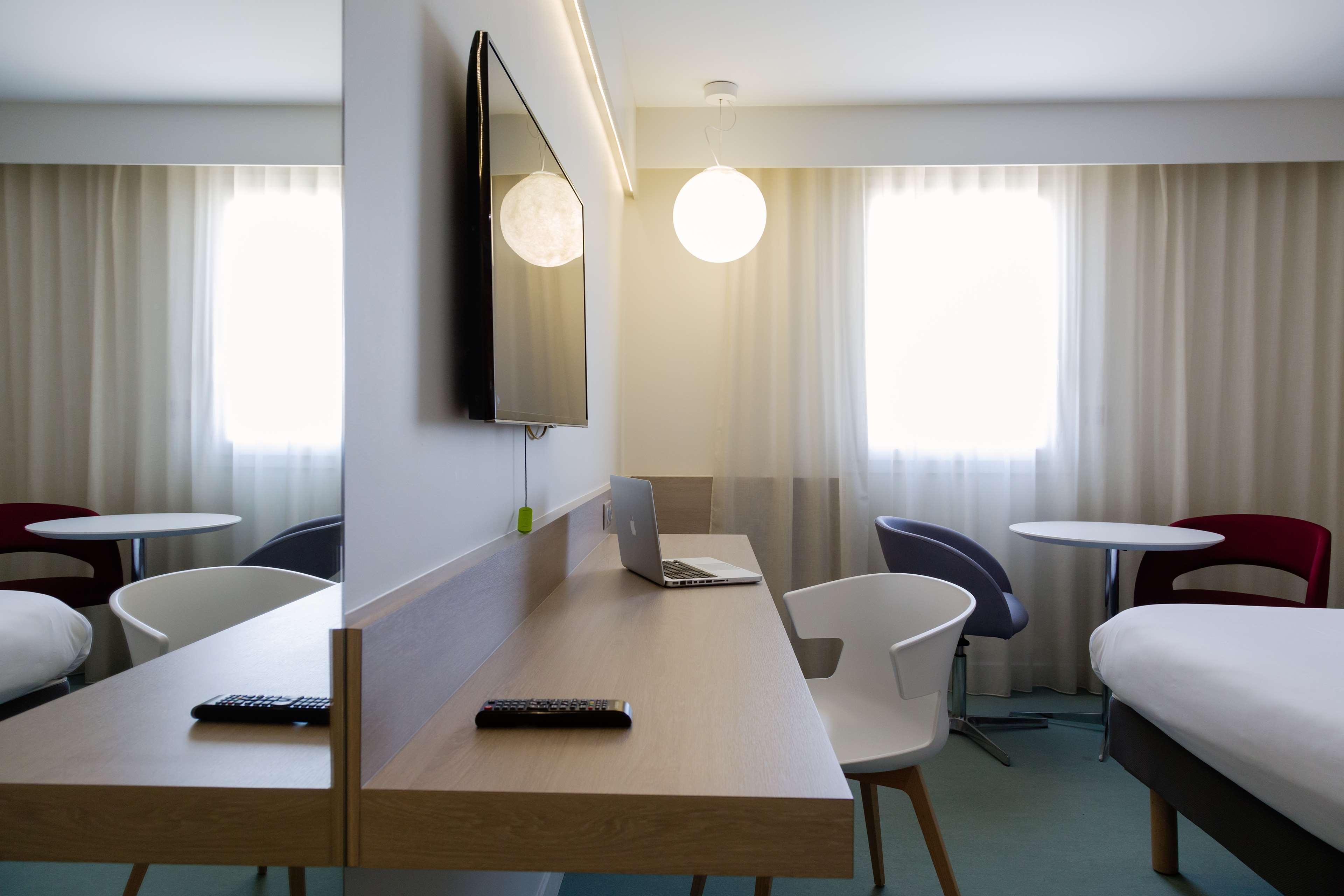 Kyriad Montpellier Est - Hotel Lunel (Herault)