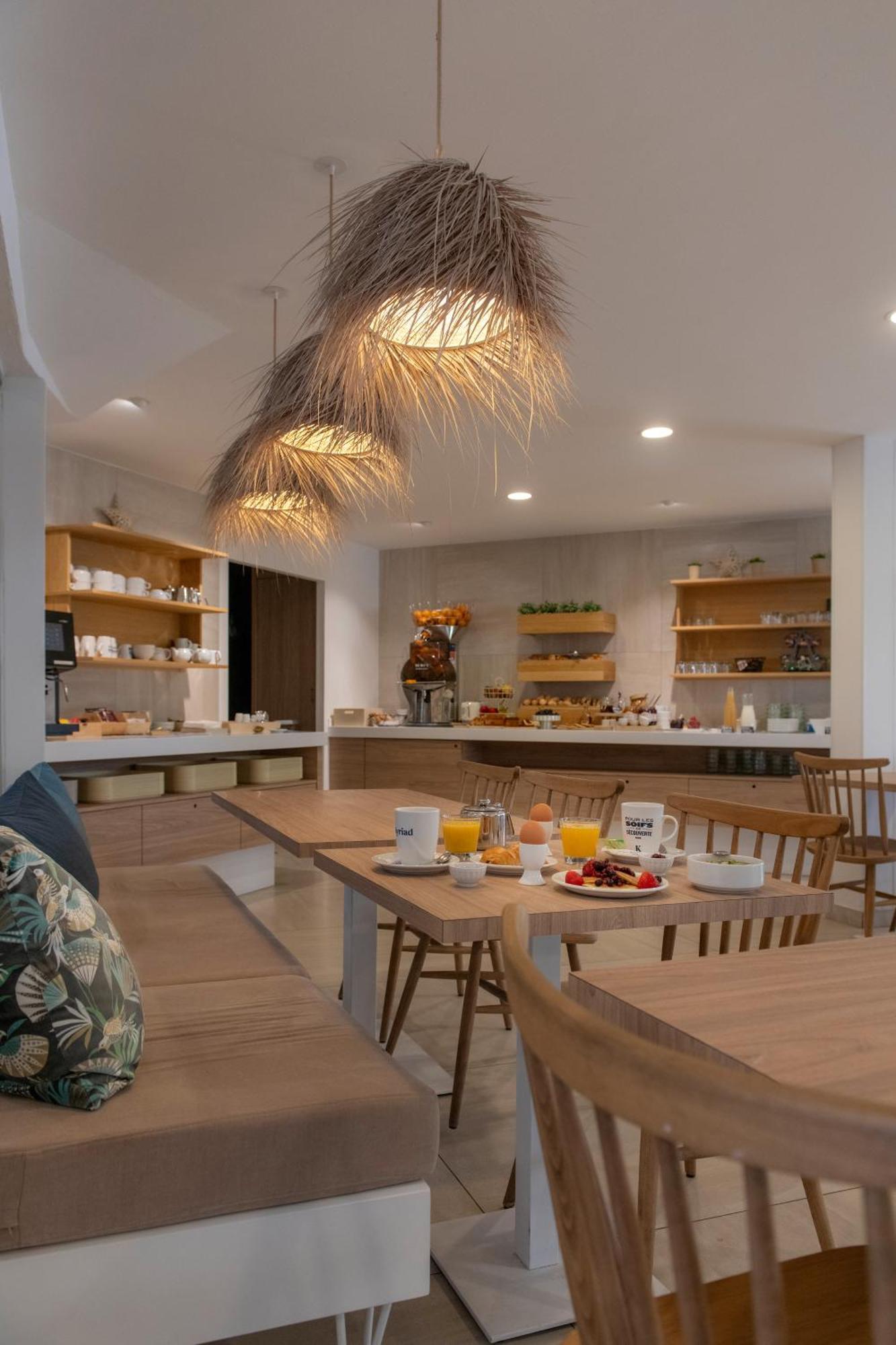 Kyriad Montpellier Est - Lunel Hotel